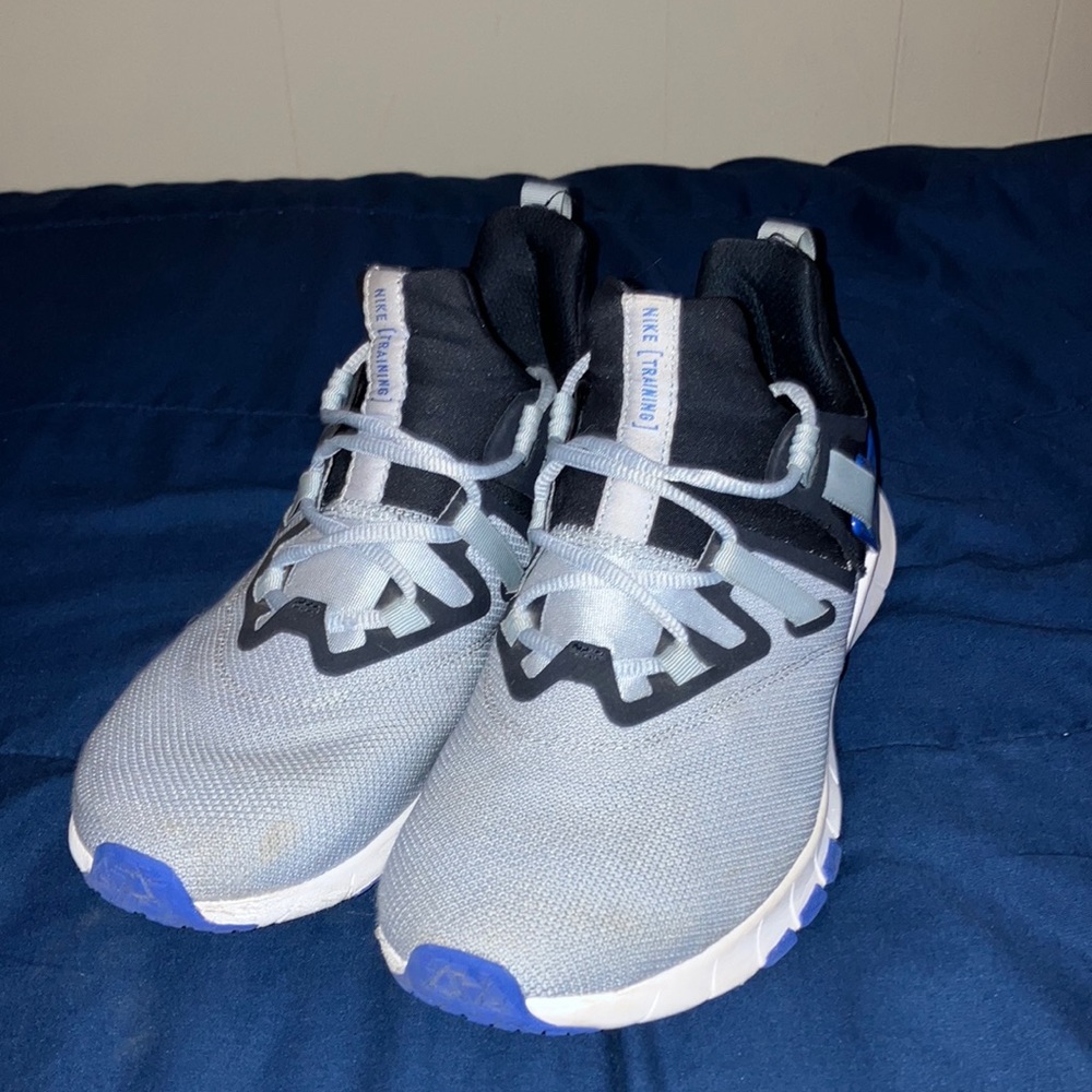 Size - 10 nike weightlifting shoe  light blue, dark blue, black, white